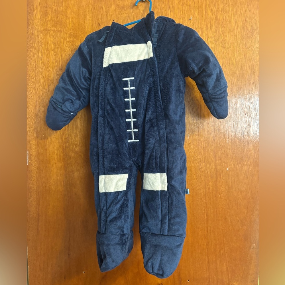 Wippette Navy Blue and White Kids 6-9M Pram Suit